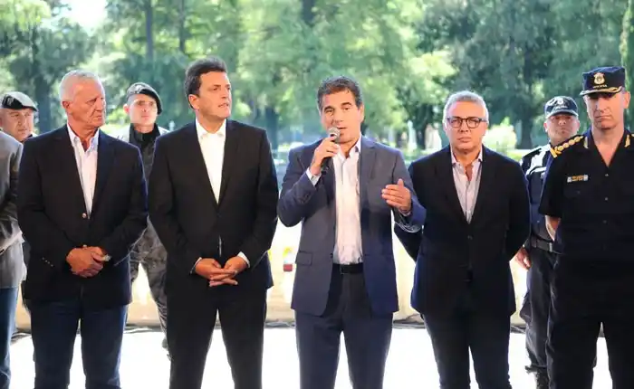 Tigre: Ritondo entregó chalecos antibalas con chip inteligente