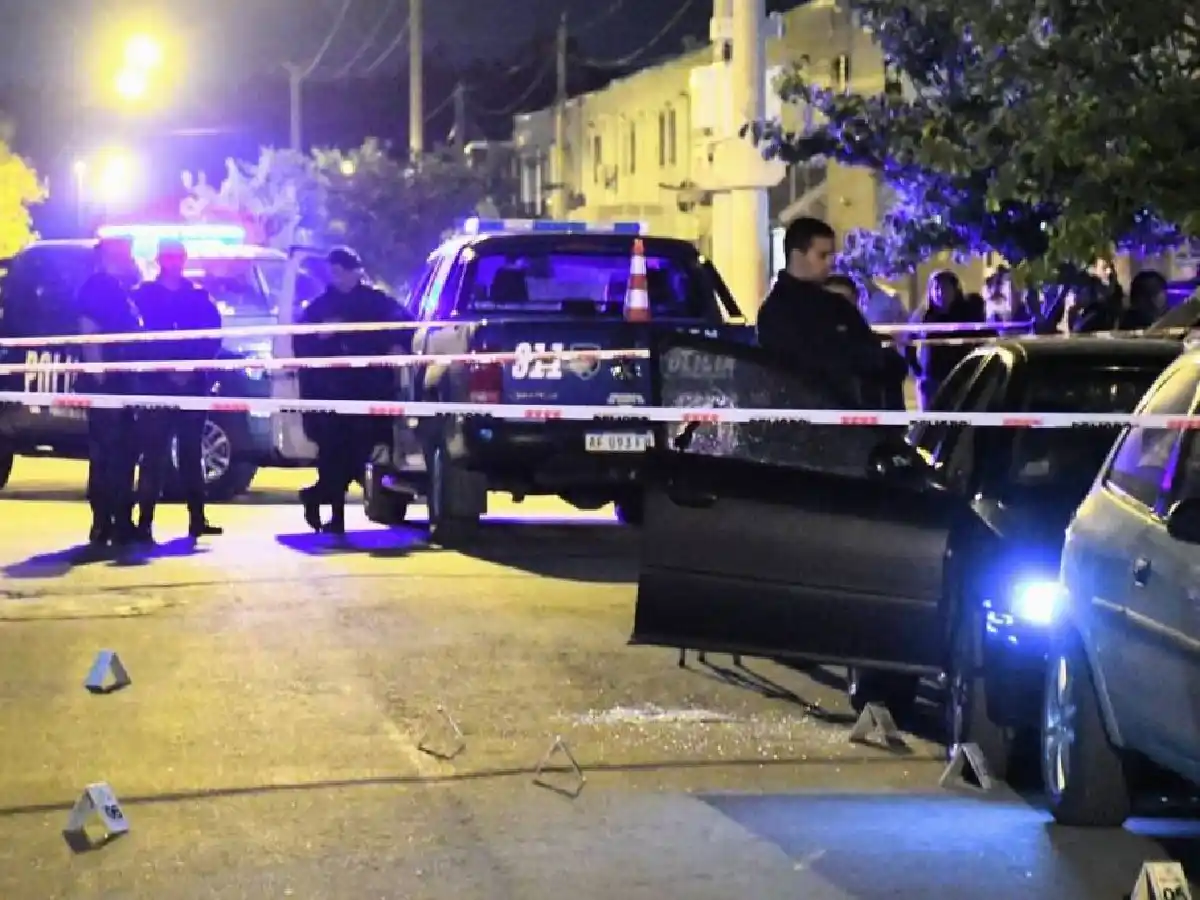 Otro triple crimen en Rosario: matan a balazos a una pareja y a su hija de 6 años