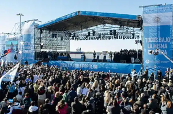 Urribarri: "Tenemos que pensar por nosotros y por las generaciones que vienen"