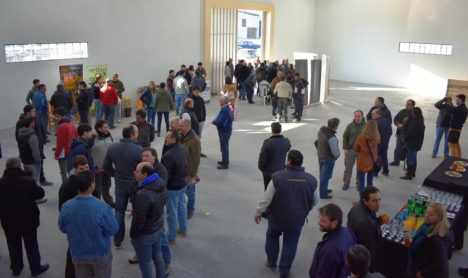 Inauguran nueva planta de extracción de miel en la Provincia