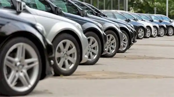 Cayó un 54 por ciento la venta de autos en marzo