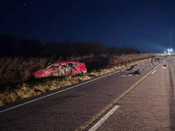 Siniestro fatal: Murieron dos jóvenes tras violento choque frontal en la ruta