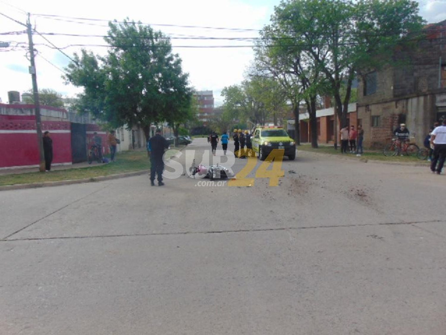 Venado Tuerto: joven motociclista lesionado al colisionar con un auto