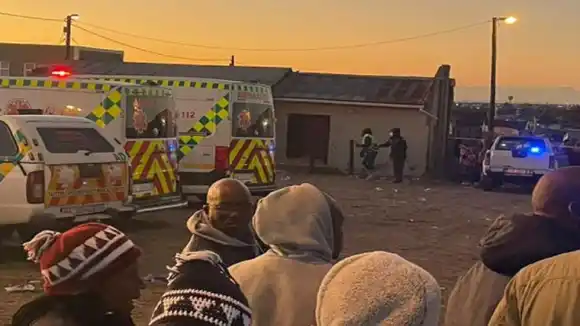 COMPRABAN DULCES Y LOS MASACRARON: al menos 7 muertos en tiroteo en Sudáfrica