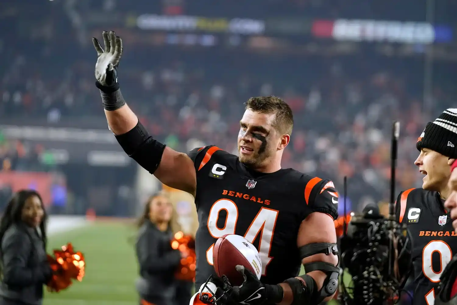 Sam Hubbard se retira luego de 7 temporadas en la NFL