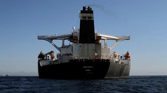 Llega buque iraní al puerto de Anzoátegui con gas condensado