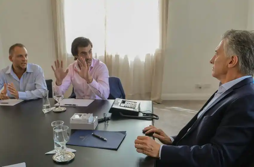 Marplatenses presentaron a Macri un medidor de energía "inteligente"