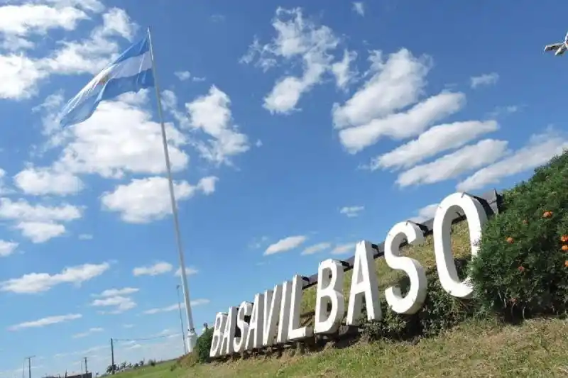 Golpeó e intentó prender fuego a dos mujeres en Basavilbaso: está prófugo