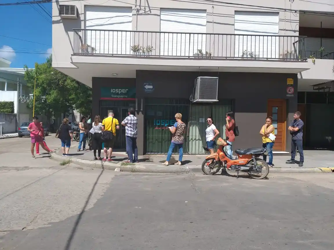 Iosper regula el ingreso y pide que sólo concurran los casos impostergables