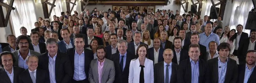 221 cargos políticos menos: «Vamos a ahorrar en cada mango»