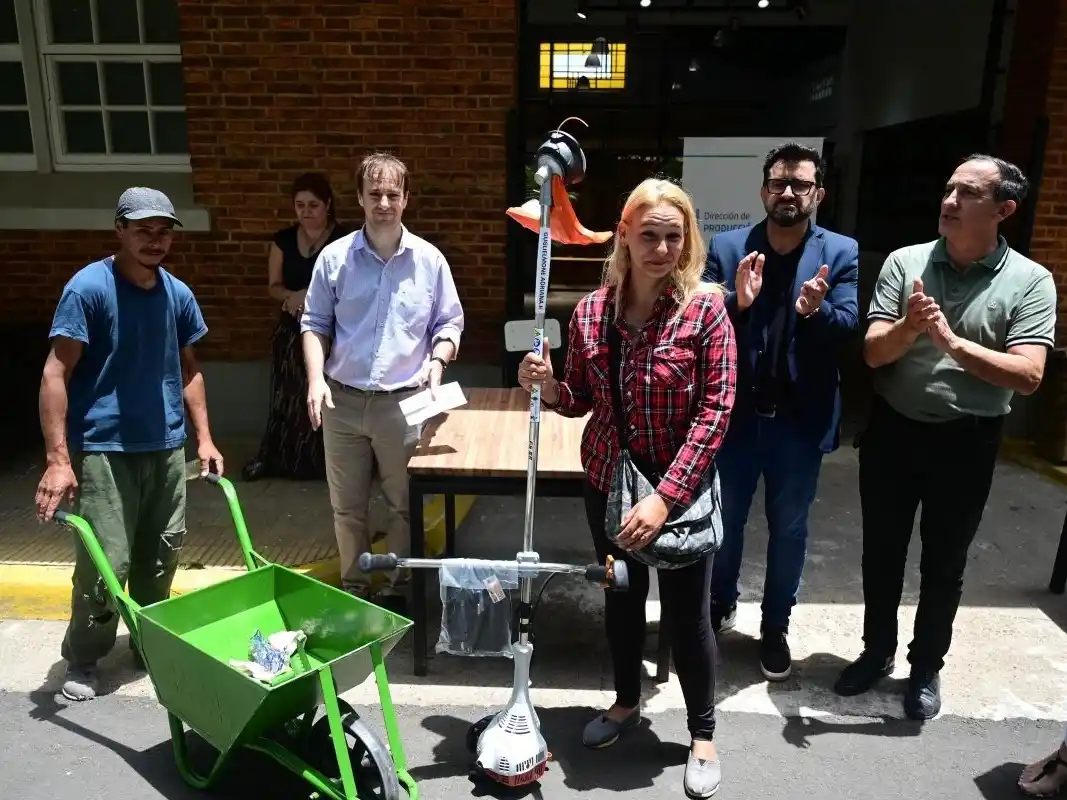 Realizaron una nueva entrega de herramientas a emprendedores en situación de vulnerabilidad social