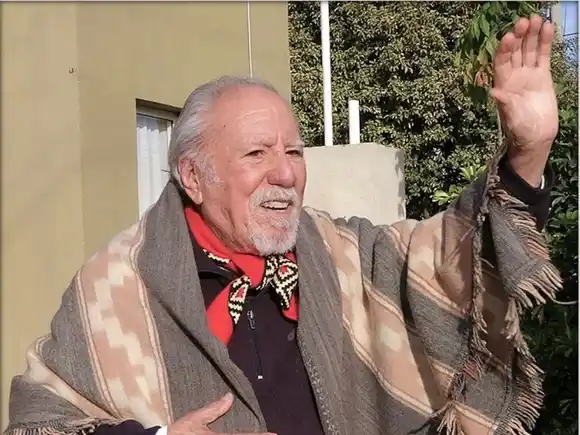 Salud de Víctor Velázquez: amigos brindan ayuda, Estado ofrece apoyo limitado