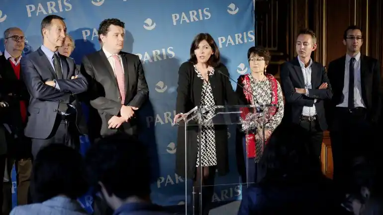 La alcaldesa de París quiere crear un campo de refugiados