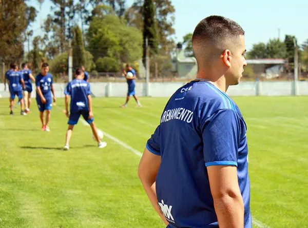 El torneo de fútbol podría volver 15 días después de retomar los entrenamientos, tras la cuarentena