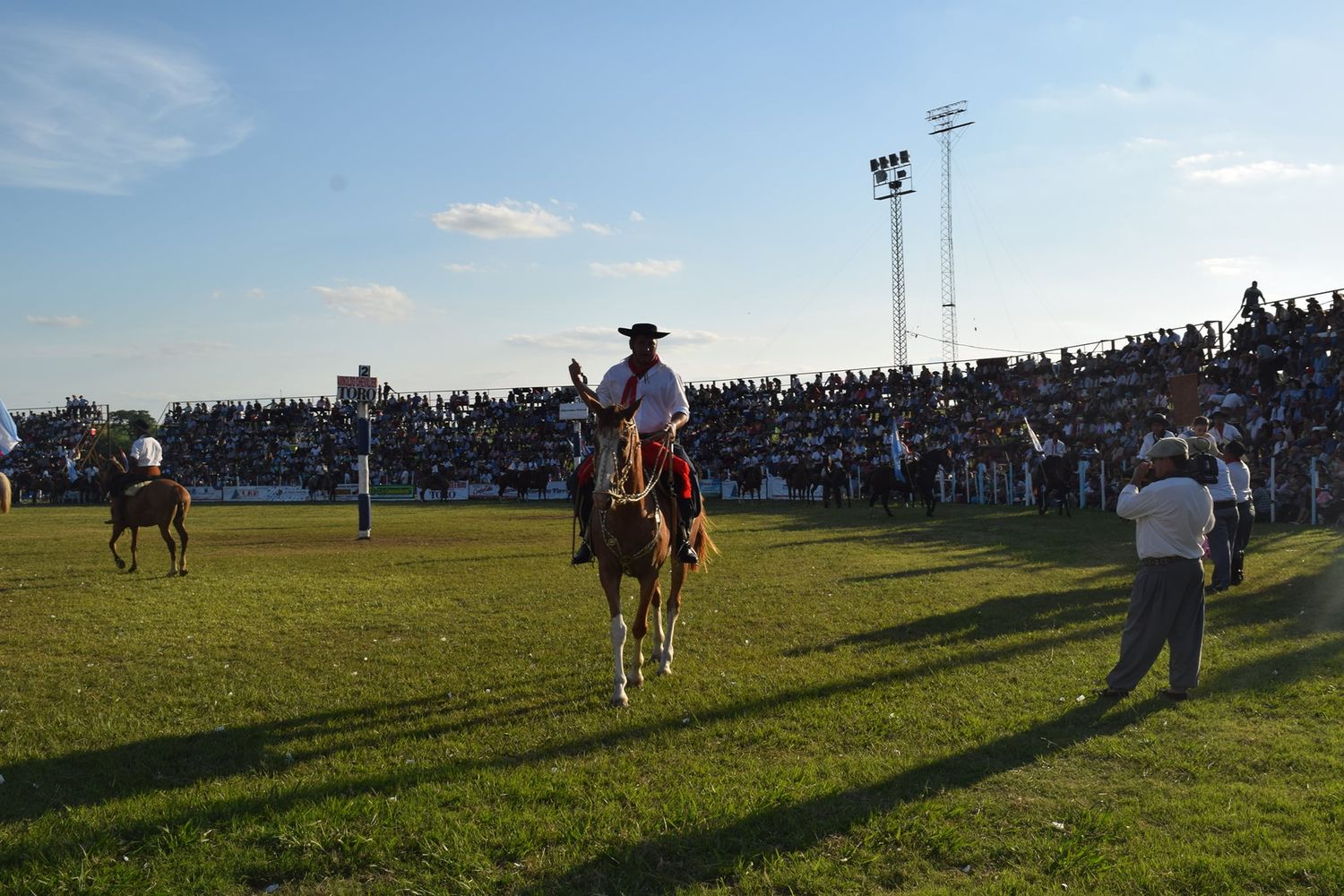 Comienza la venta de plateas para el Festival Nacional de Jineteada y Folclore