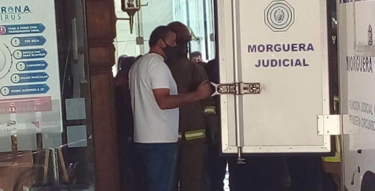Tragedia: hacía tareas de mantenimiento, el ascensor se le vino encima y murió aplastado