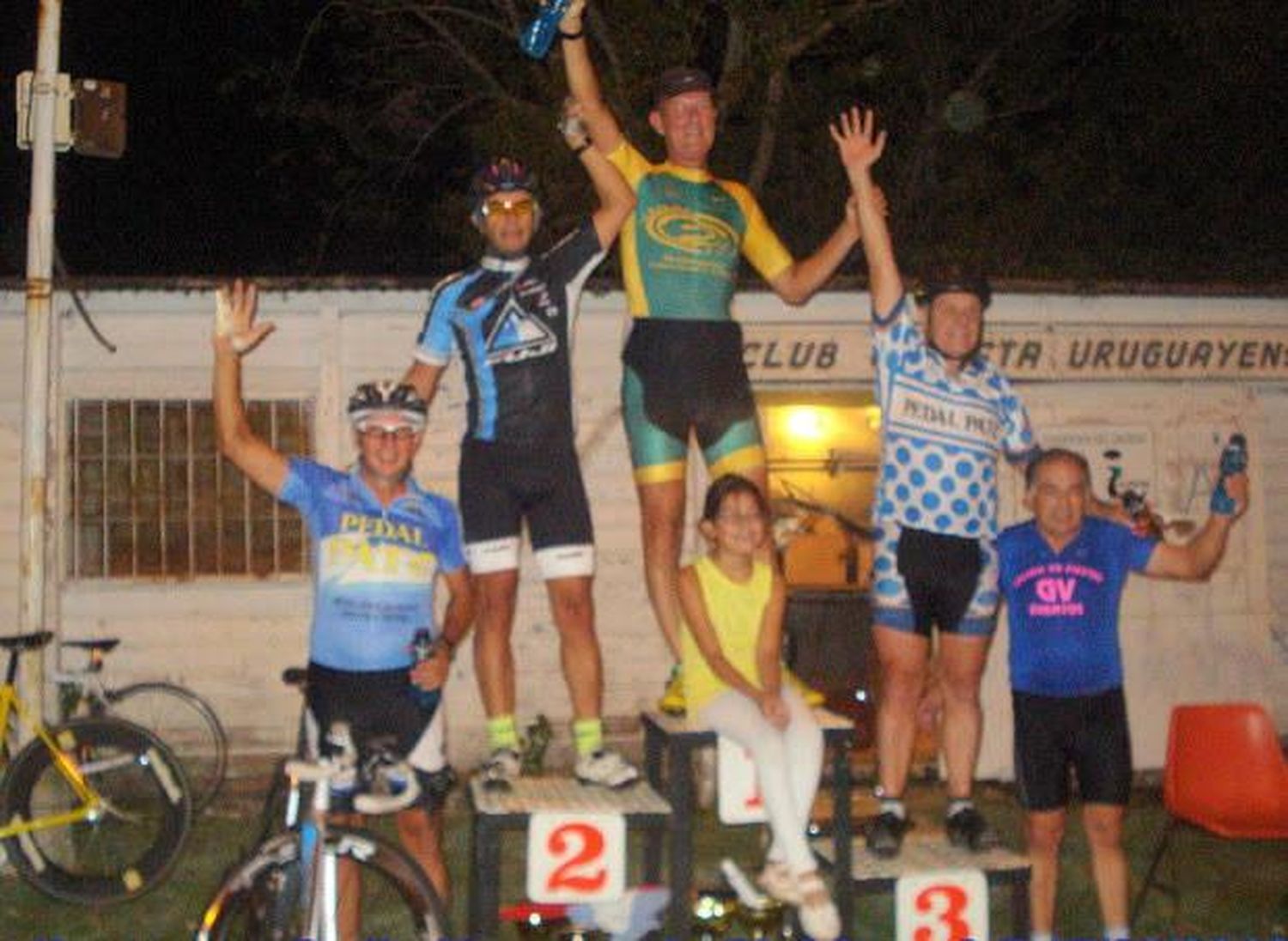 Ciclistas locales en Concepción del Uruguay