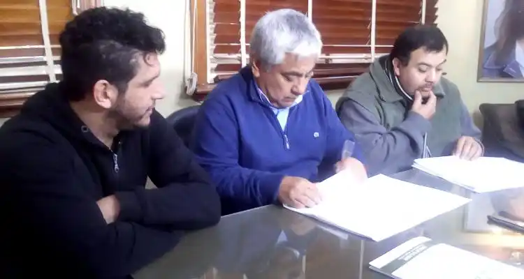 Sindicatos en alerta luego de que el intendente asegurara que tiene “derecho a descontar” el día de paro