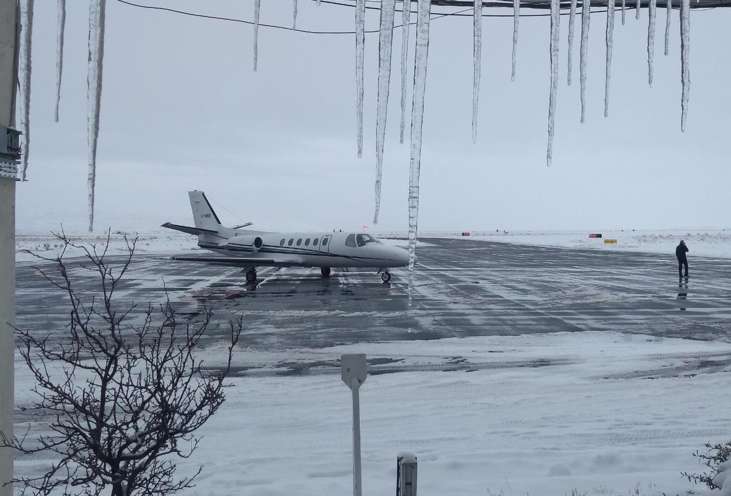 Activaron el Programa de Control de Hielo y Nieve en los aeropuertos patagónicos