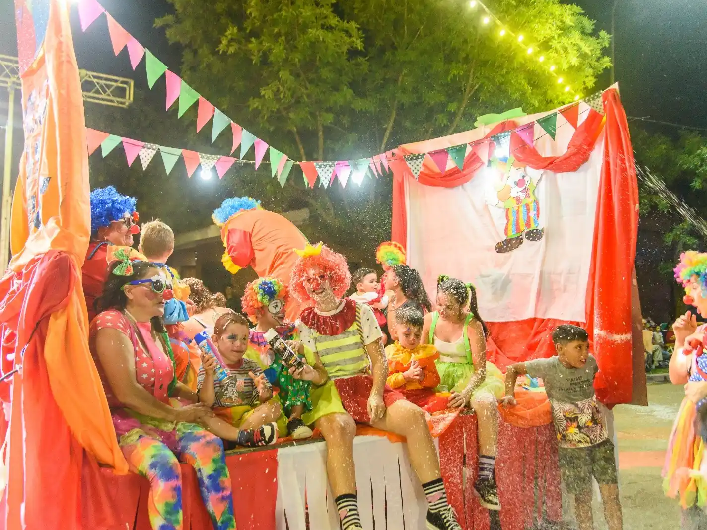 La magia del carnaval llega esta noche a Marull