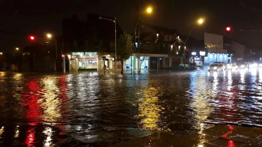 En Mar del Plata hay evacuados y se suspendieron las clases