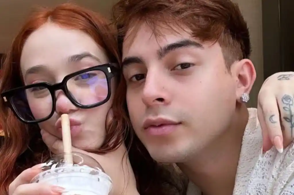 Ángela Torres junto a Rusherking