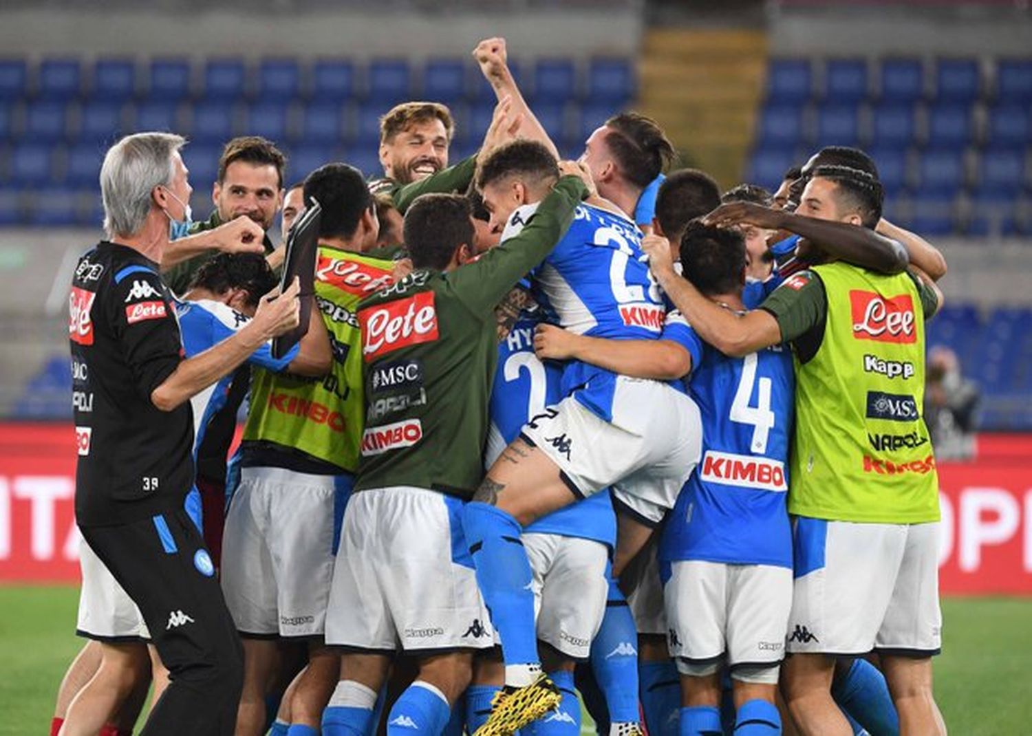 Napoli fue certero en los penales y se consagró