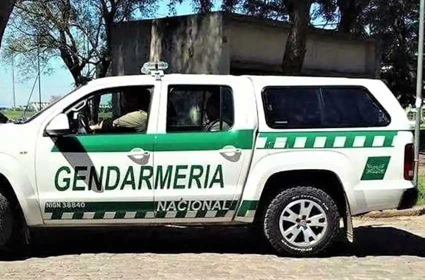 Una joven que asaltó a un chofer de Úber murió tras tiroteo con gendarmes