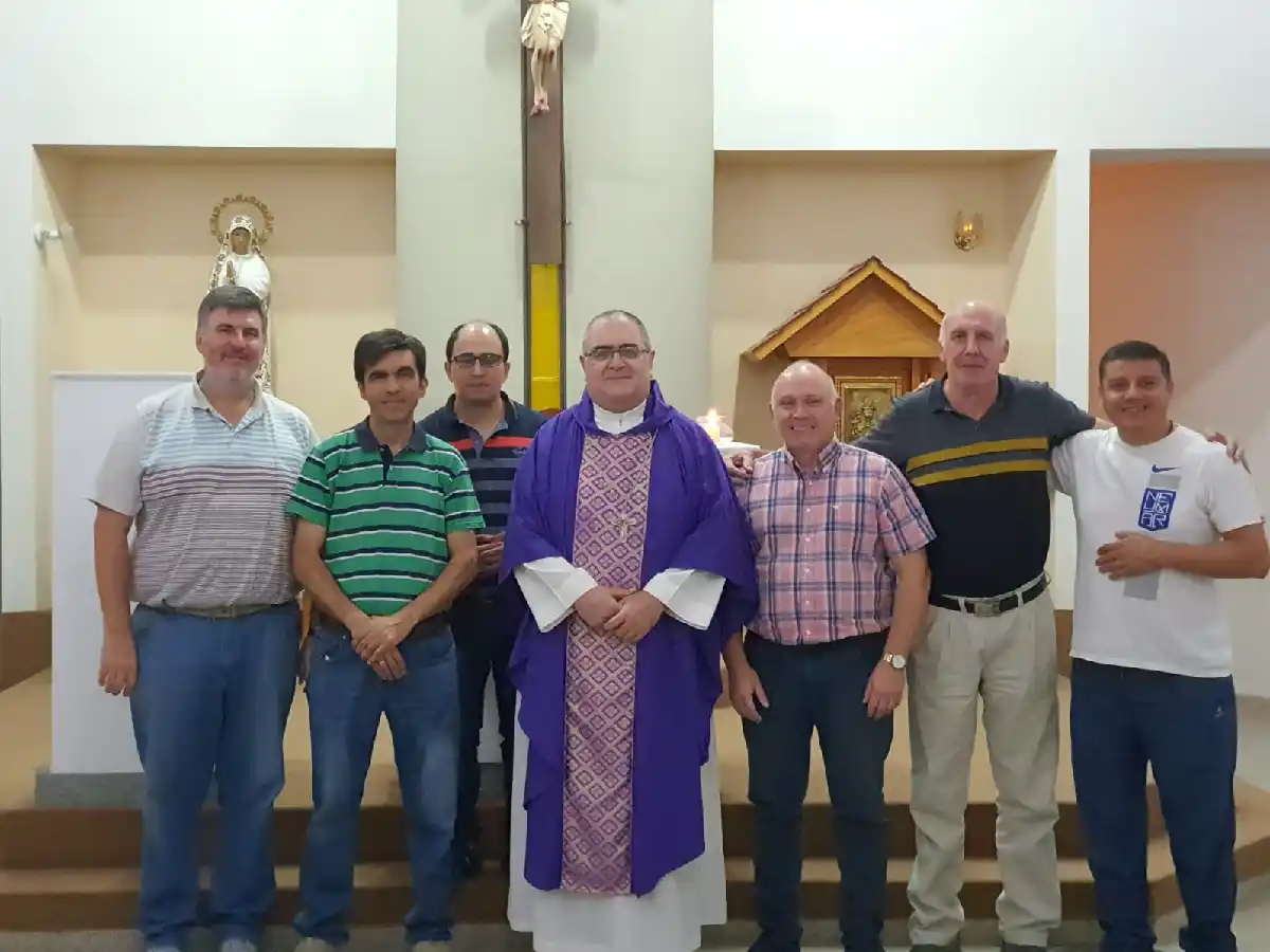 En tres años la Iglesia tendría los primeros diáconos casados  