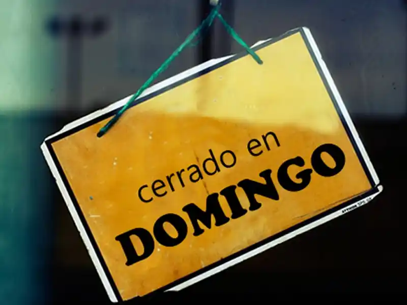 Asesores de Bonfatti aconsejan no aprobar cierre dominical