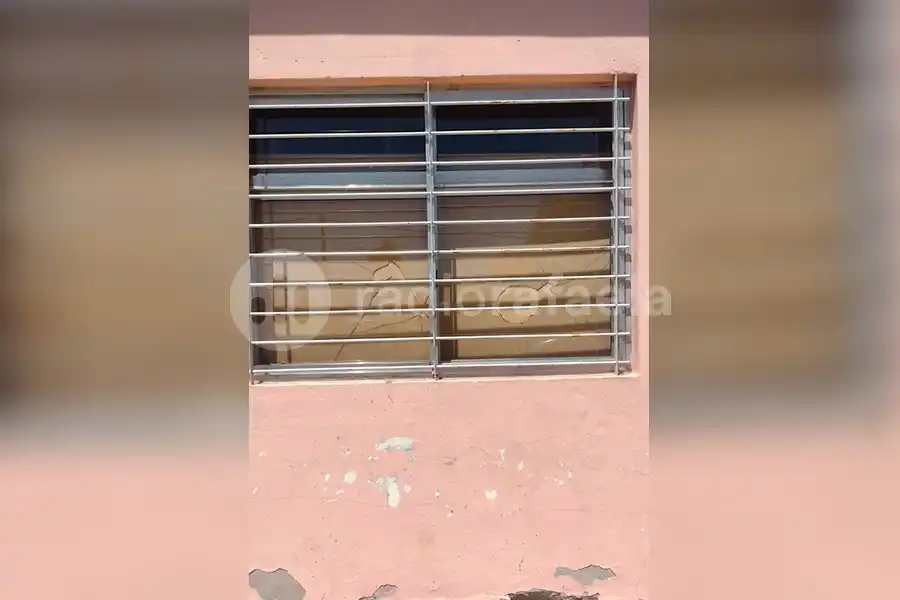 La Escuela Ángela de la Casa blanco de un intento de robo: dos menores fueron detenidos