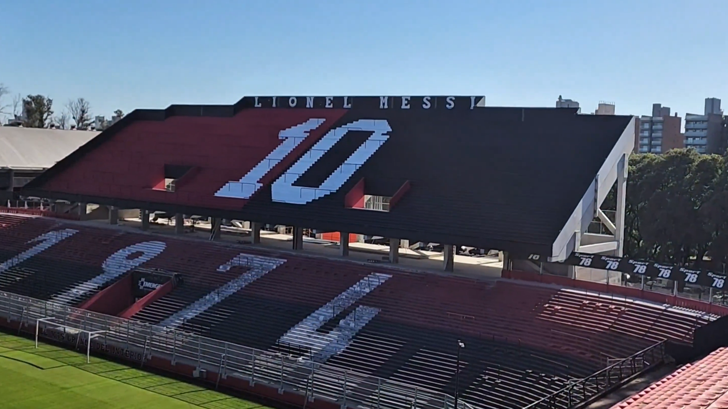 Newell's le dará el nombre de Lionel Messi a su nueva tribuna en el Coloso.