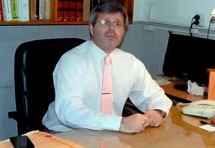 El juez que liberó al asesino de Micaela pidió licencia