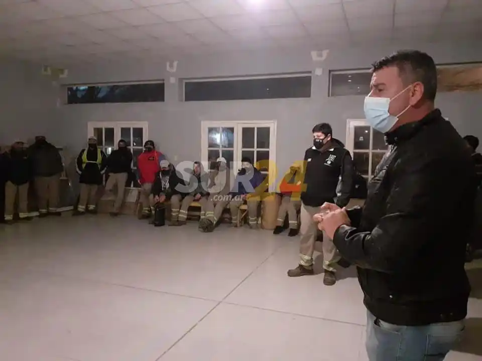 Faena y polémica: paro por tiempo indeterminado de empleados municipales en Villa Cañás