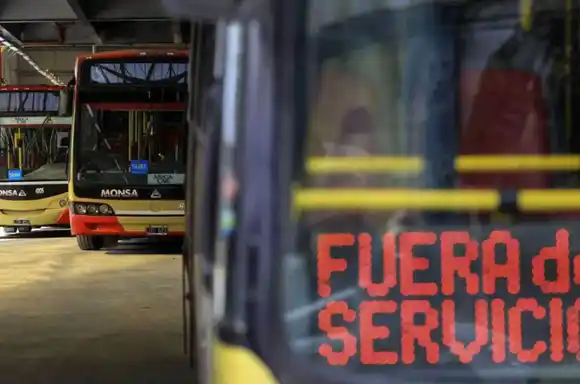 Defensor del Pueblo bonaerense cuestionó el “lockout patronal” tras el paro nocturno de colectivos