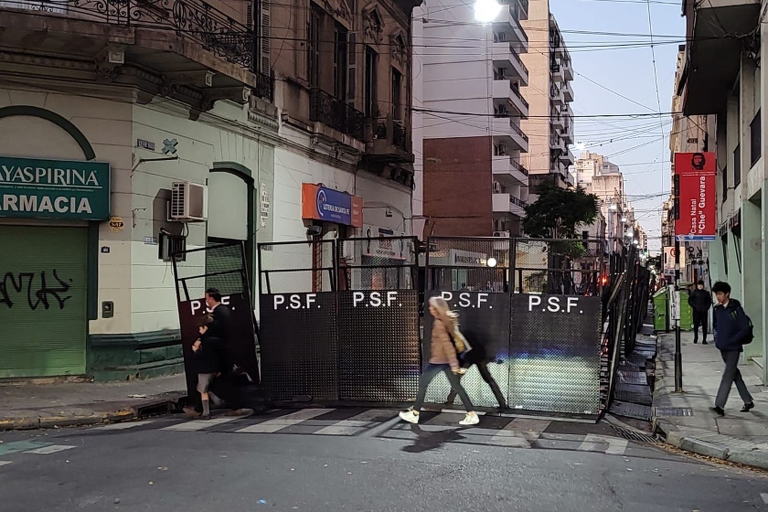 Vallaron los Tribunales Federales por la jura de un juez y hay corte total del tránsito