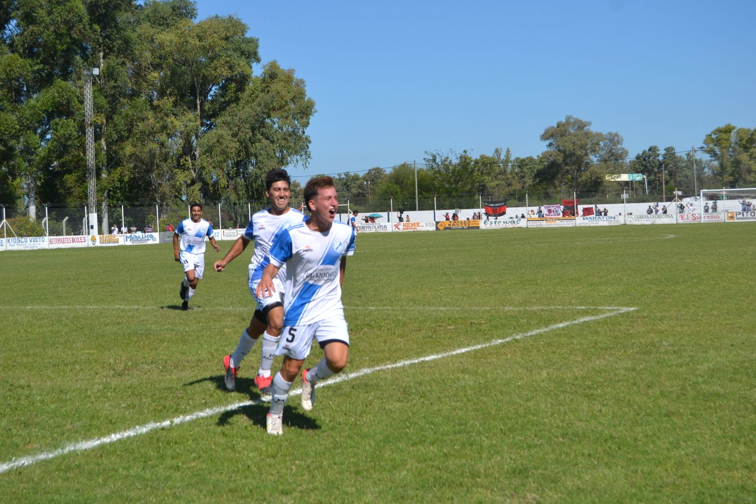 Facundo Massera es un jugador que le interesa a varios clubes, principalmente a Urquiza, pero....