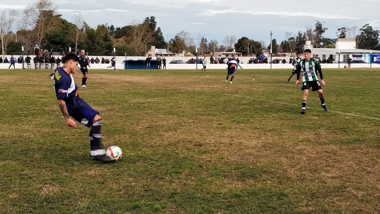 Gimnasia y Estación Quequén empatarón sin goles en el Williams Gabriele
