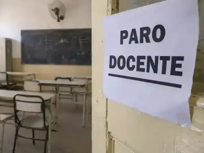 El anuncio se produce en un escenario de marcada interna sindical.
