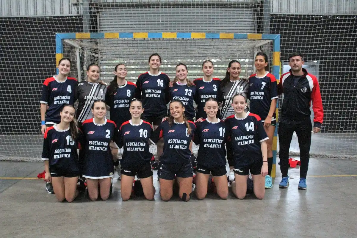 Masiva presencia local en otro Argentino de handball