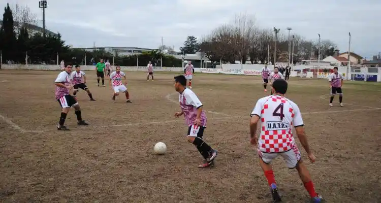 Fútbol: Los Cuartos de Final se jugarán sábado y domingo