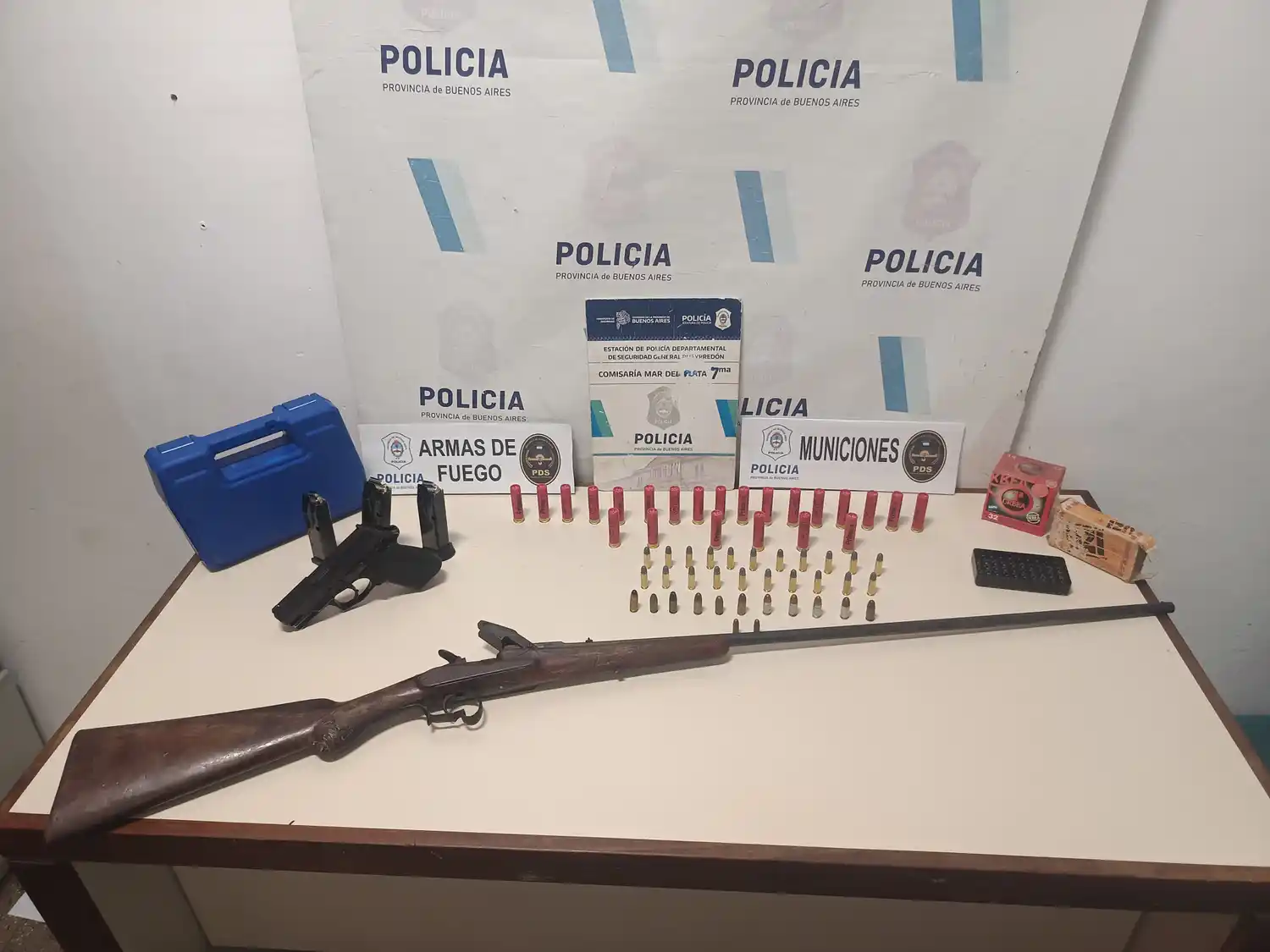 Secuestran armas y municiones en una casa tras un allanamiento por amenazas