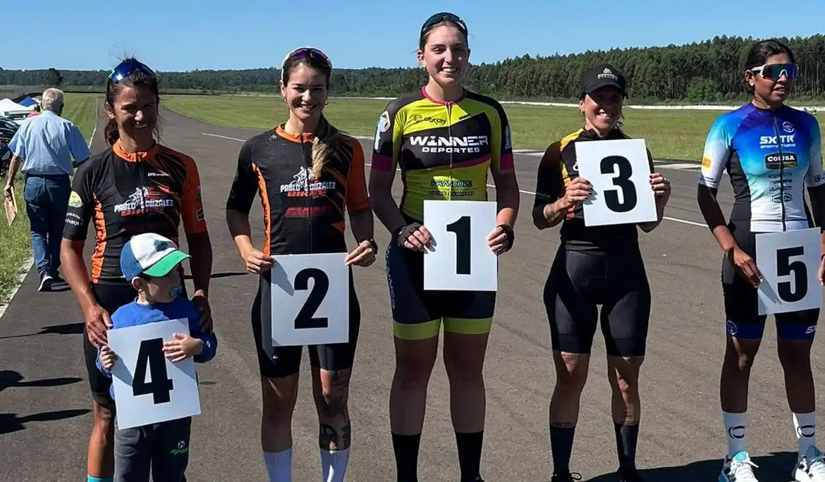 Jennifer Francone se mantuvo en el podio