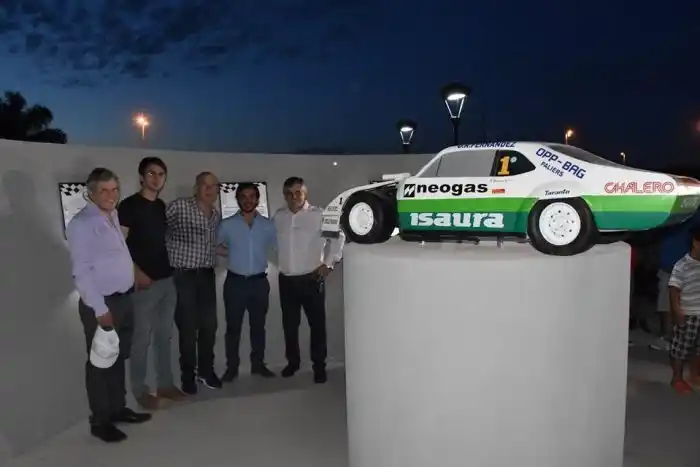 Homenaje a Pablo y Emilio  Satriano, en Chivilcoy