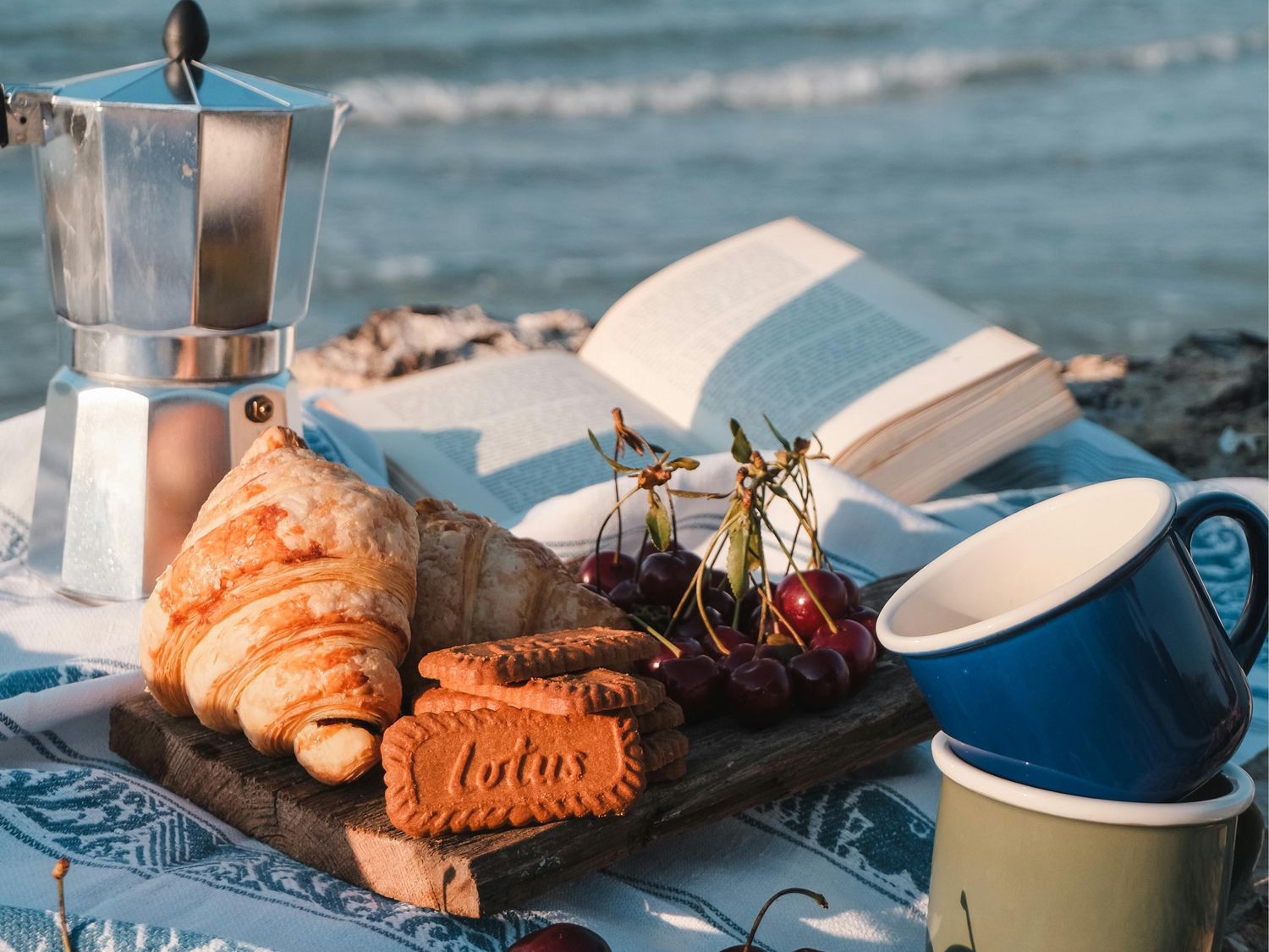 Placeres. Comida, lectura.