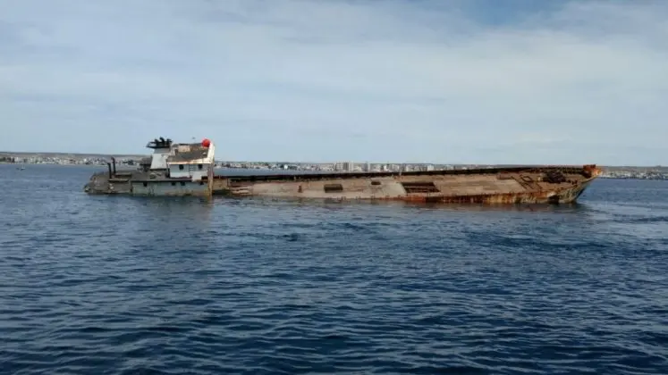 Video: Macri ordenó hundir barco chino abandonado