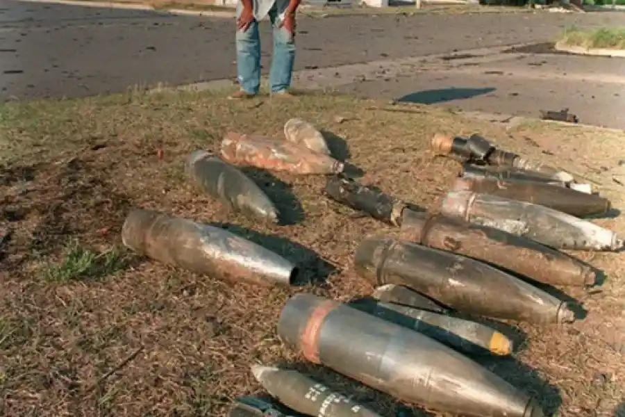 Alrededor de 20 mil proyectiles salieron despedidos. </p><p>Foto: Agencia Noticias Argentinas/AFP/Daniel Luna