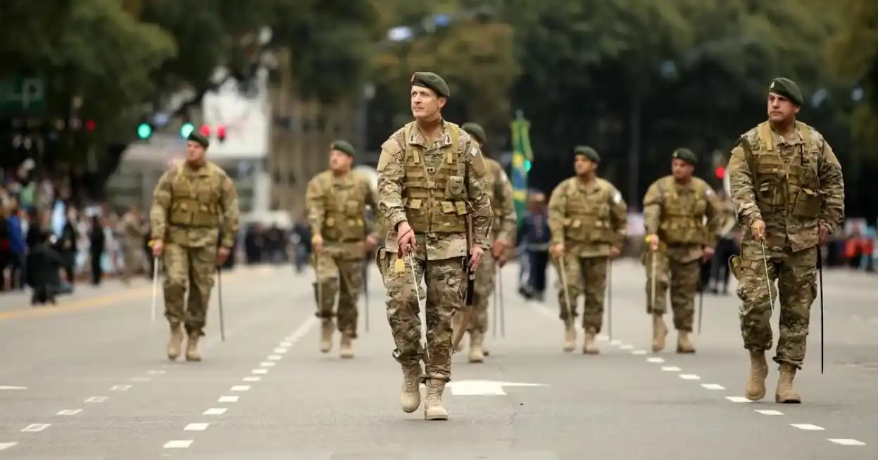 Inscripción en el Ejército: Se puede tener tatuajes y se cobra $25 mil por mes