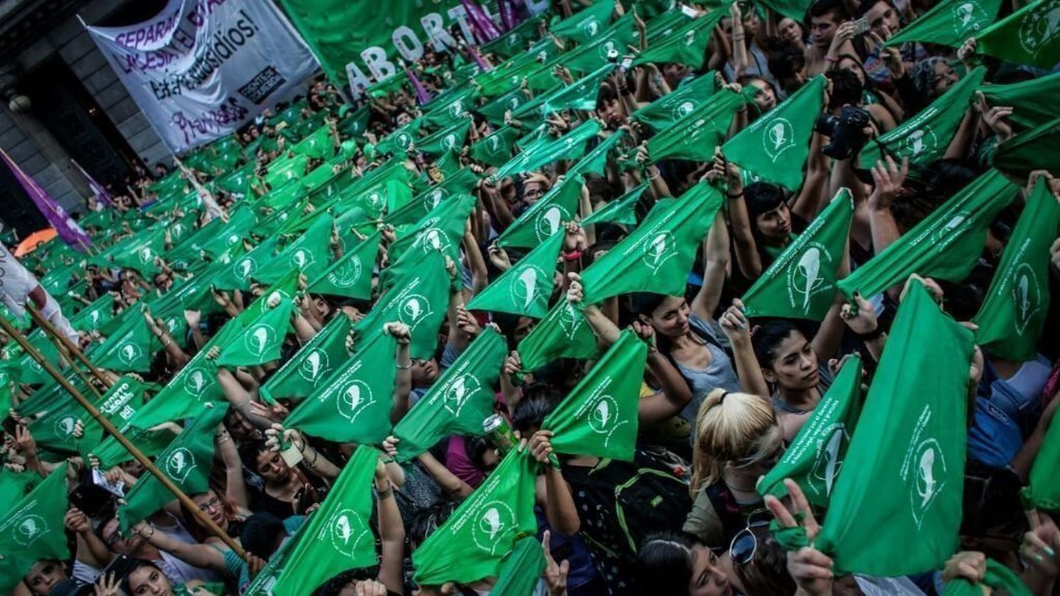 Pañuelazo con Las Tesis, mapping, talleres y festival musical para el #19F