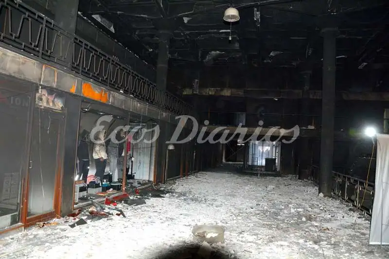 INCENDIO EN GALERIA CENTRAL - 11